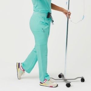 Figs fresh aqua Kade large/tall cargo scrub pants